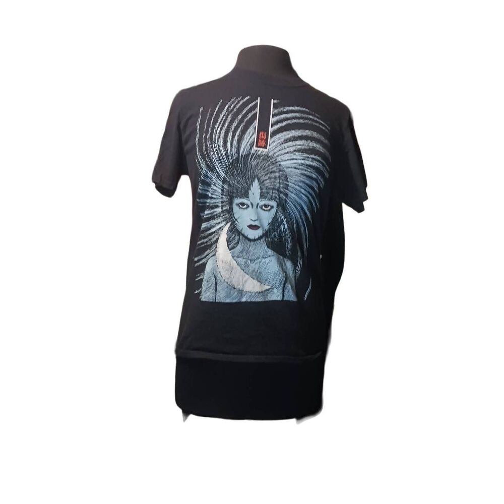 Uzumaki anime tee adult medium
